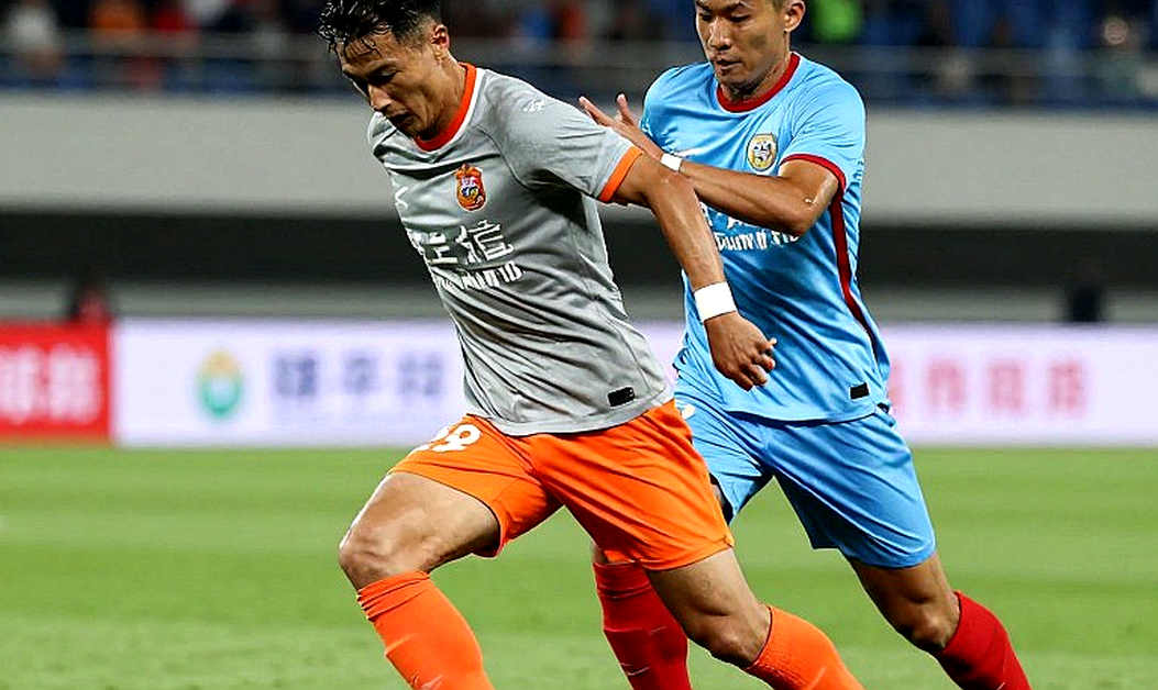 Bù giờ 90+6, lá thăm nhóm đấu và cáo buộc 'con cưng của FIFA': luật bóng đá thực sự nói điều gì